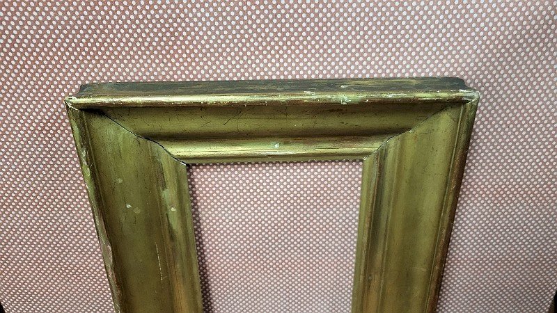 ANCIEN CADRE DORE A LA FEUILLE