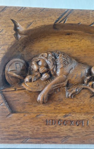 Ancien cadre mural en bois, Lion de Lucerne ^