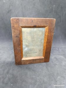 ancien cadre photo en bois datant de la fin du 19eme debut 20eme en bon etat