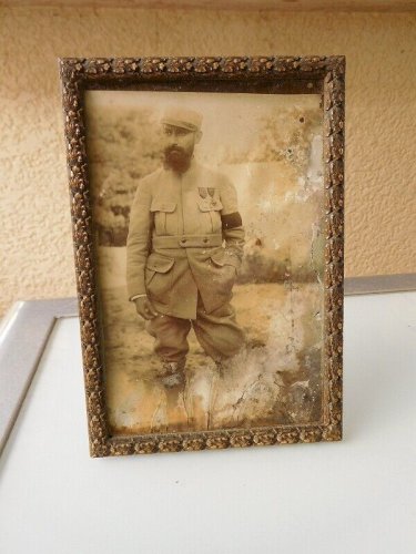 ANCIEN CADRE PHOTO EN BRONZE A POSER OU A ACCROCHER N° 1
