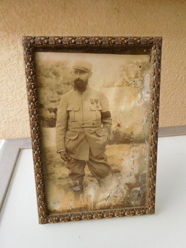ANCIEN CADRE PHOTO EN BRONZE A POSER OU A ACCROCHER N° 1