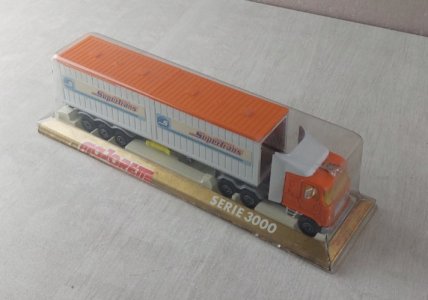 Old truck with Supertrans container doors, Majorette series 3000, vintage