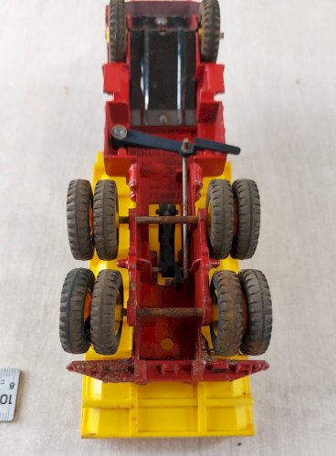 Ancien camion benne, Berliet GBO 572, Dinky Toys ^