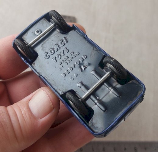 Ancien camion Daily Express, en tôle, Corgi Toys Bedford