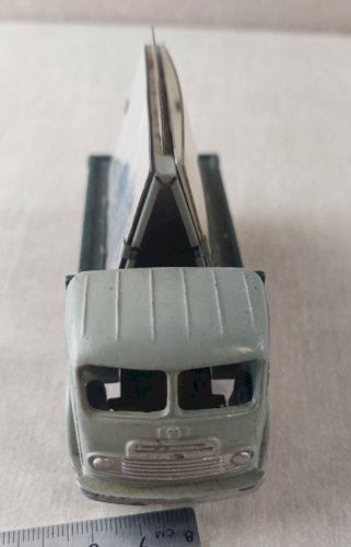 Ancien camion miroitier en tôle, Simca Cargo, Dinky Toys