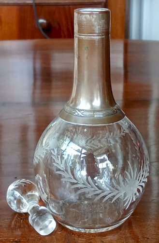 Ancien Carafon Petite Carafe Verre  Et Métal Argenté old  Decanter Décor Gravé