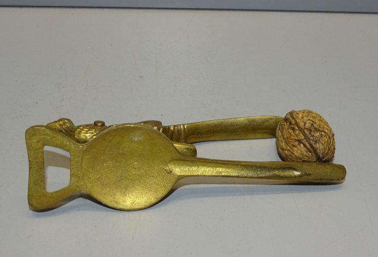 - ANCIEN CASSE NOIX BRONZE XXe décor OISEAU OUVRE BOUTEILLE  Nutcracker  D