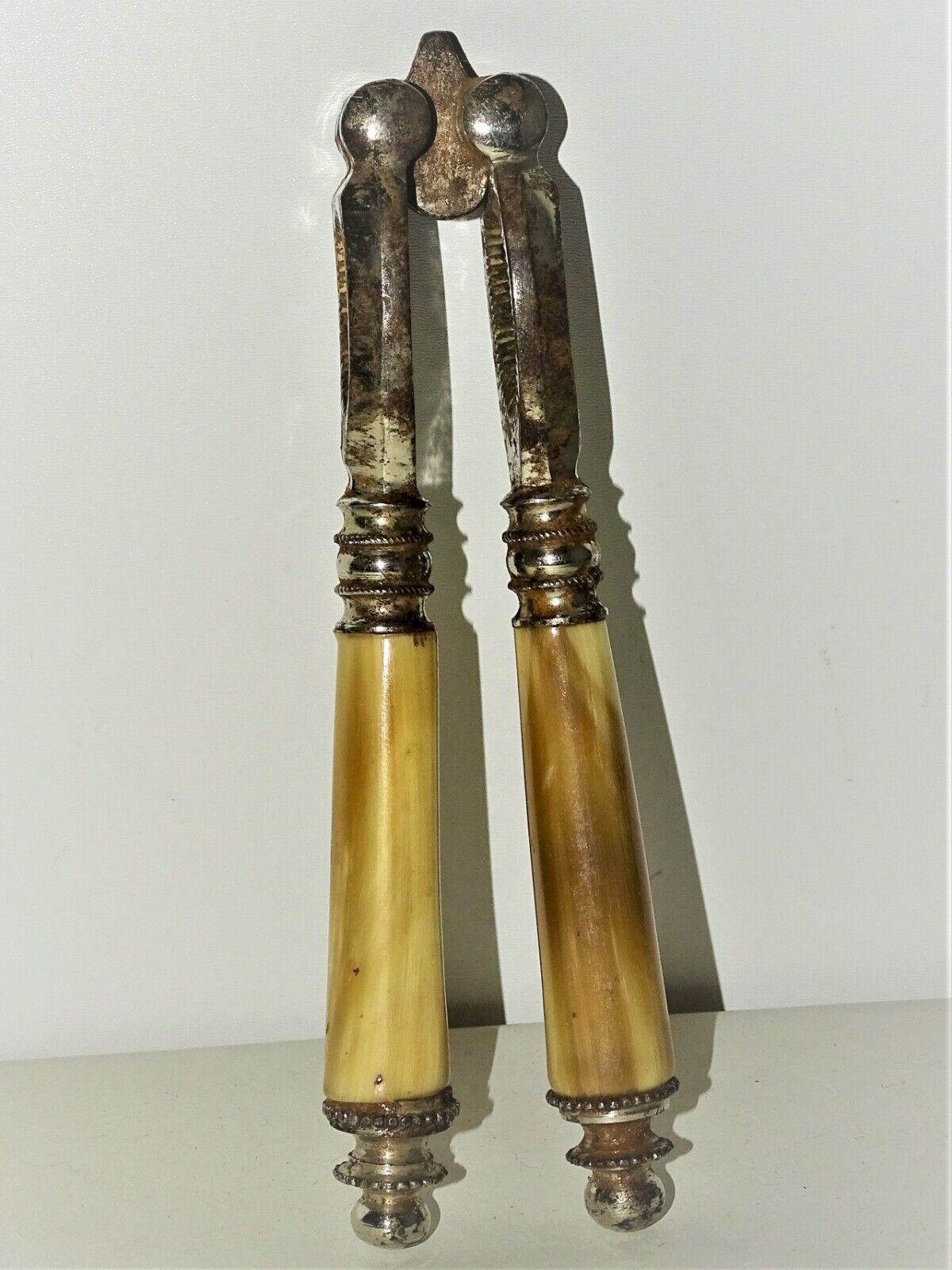 Ancien Casse-noix Nutcracker en bois sculpté tête de Ancien Casse-noix Nutcracker en bois sculpté tête de