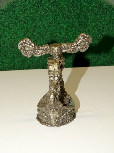-ANCIEN CASSE NOIX NOISETTE REGULE ou ZAMAC Made in France COLLECTION VITRINE  D