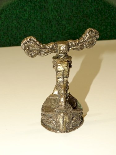 -ANCIEN CASSE NOIX NOISETTE REGULE ou ZAMAC Made in France COLLECTION VITRINE  D