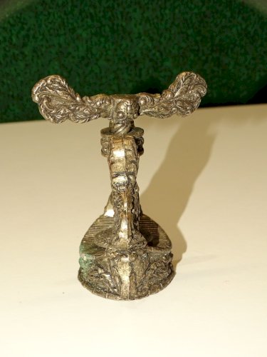 -ANCIEN CASSE NOIX NOISETTE REGULE ou ZAMAC Made in France COLLECTION VITRINE  D