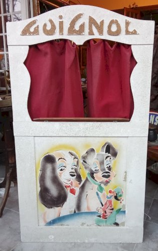 Ancien castelet théâtre marionnettes  Guignol Jouet ancien La Belle Et Clochard