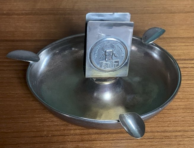 ancien cendrier en métal publicitaire les grandes fromageries SAFR