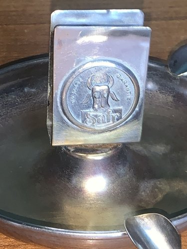 ancien cendrier en métal publicitaire les grandes fromageries SAFR