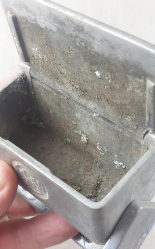 Ancien cendrier mural basculant, publicitaire, SNCF