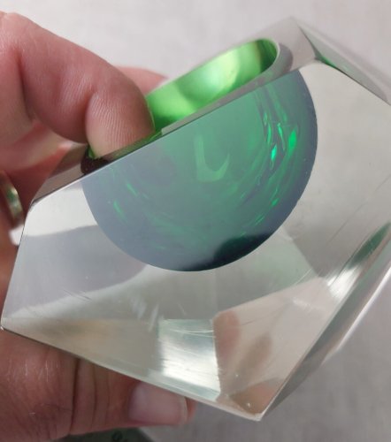 Ancien cendrier, verre de Murano, vert, forme diamant, Sommerso, Flavio Poli