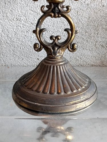 ancien chandelier à 3 banches en laiton ou metal doré en bon etat