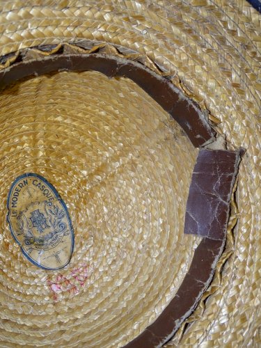 -ANCIEN CHAPEAU TYPE COLONIAL en PAILLE très très Fine Le MODERN CASQUE