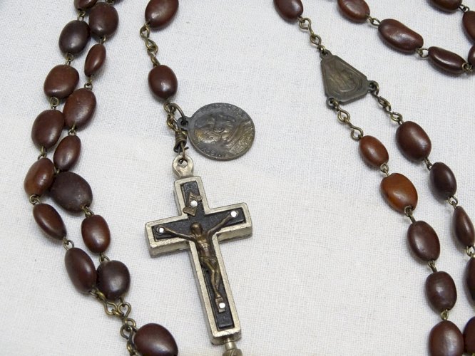 -ANCIEN CHAPELET CROIX RELIQUAIRE AVEC TERRE DES CATACOMBES ROMA JESUS   D