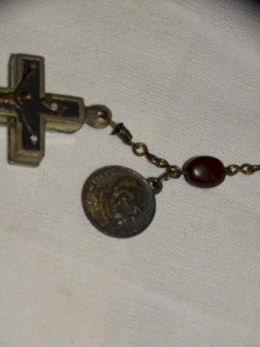 -ANCIEN CHAPELET CROIX RELIQUAIRE AVEC TERRE DES CATACOMBES ROMA JESUS   D