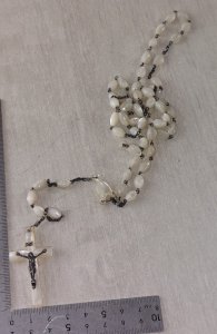Ancient rosary made of mother-of-pearl and silver.