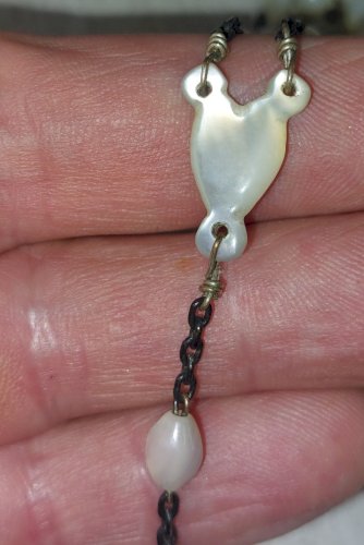 Ancien chapelet en perles de nacre et argent