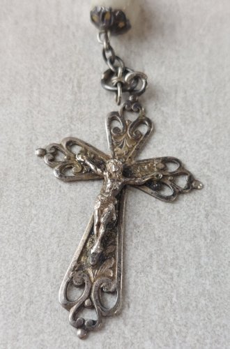Ancien chapelet en perles de nacre et argent