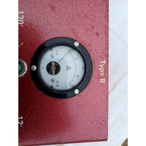 Ancien Chargeur de Batterie Type B 120 V 220 V 12v 6 v