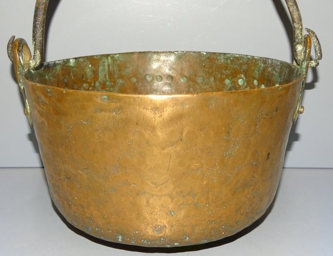 -ANCIEN CHAUDRON CUIVRE BELLE ANSE FER FORGE DECO CHEMINEE CACHE POT    D