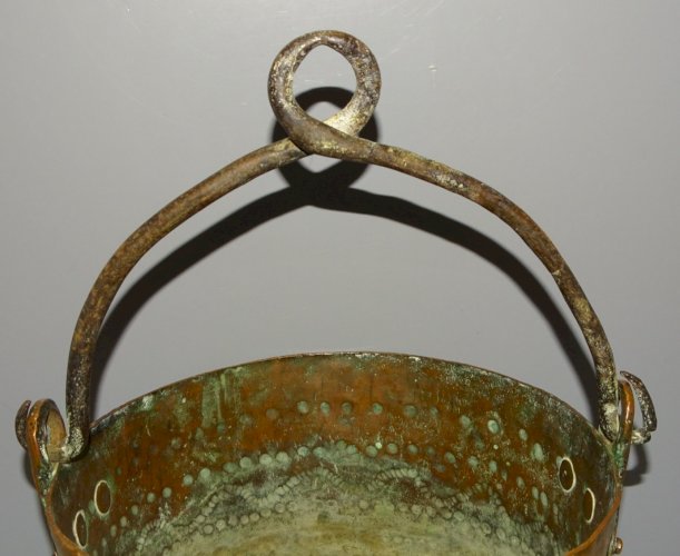 -ANCIEN CHAUDRON CUIVRE BELLE ANSE FER FORGE DECO CHEMINEE CACHE POT    D