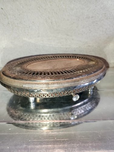 ancien chauffe plat a deux bougies en metal argente en bon etat