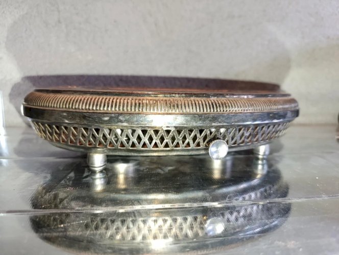 ancien chauffe plat a deux bougies en metal argente en bon etat