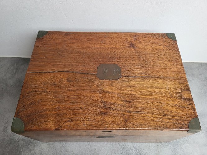 ANCIEN COFFRE MALLE OU BOITE DE RANGEMENT DU XIX ème SIECLE