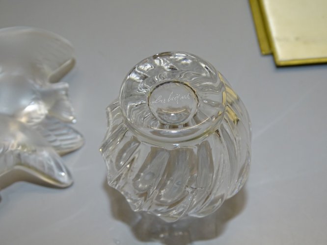 -ANCIEN COFFRET BOITE NINA RICCI L'AIR DU TEMPS FLACON LALIQUE VIDE COLLECTION D
