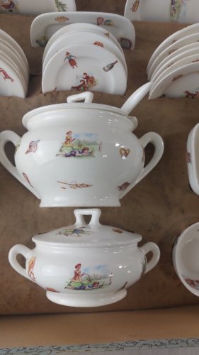 Ancien coffret de dinette, Max Roesler