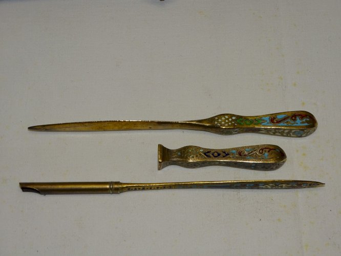 -ANCIEN COFFRET ECRITURE NAPOLEON III OUVRE LETTRES PORTE PLUME SCEAU EMAILLES D