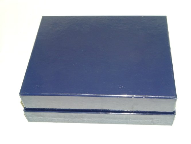 -ANCIEN COFFRET STADE DE FRANCE FLASQUE acier à alcool & 2 godets + ENTONNOIR  D