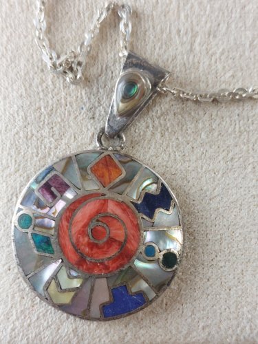 Ancien collier avec pendentif, calendrier péruvien / inca, en argent