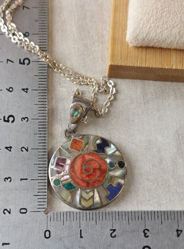 Ancien collier avec pendentif, calendrier péruvien / inca, en argent
