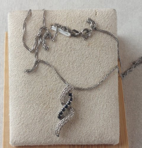 Ancien collier en argent massif, décor strass ^