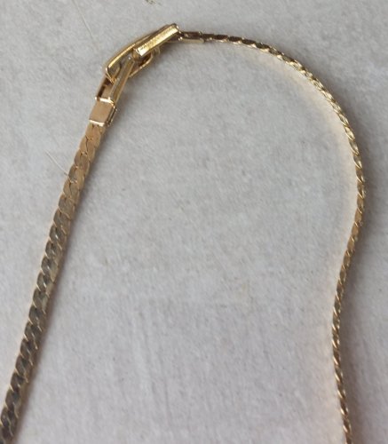 Ancien collier en métal doré, Pierre Cardin, vintage ^