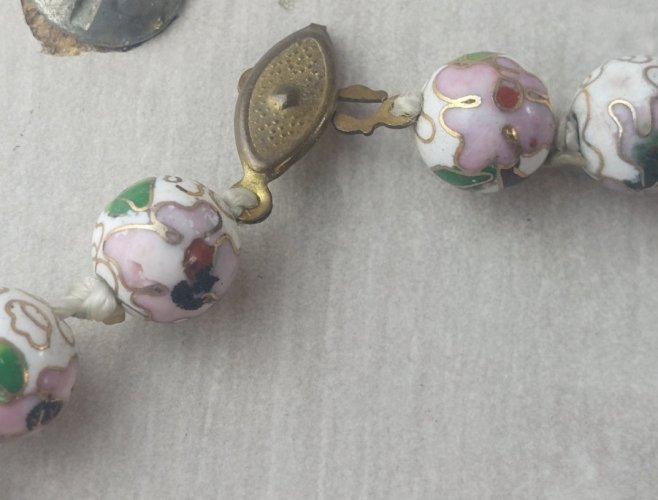Ancien collier en perles émaillées et cloisonnées, vintage