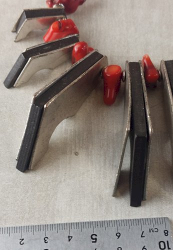 Ancien collier Jot ^