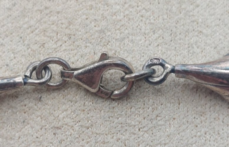 Ancien collier, pierre ambre de la Baltique et argent massif