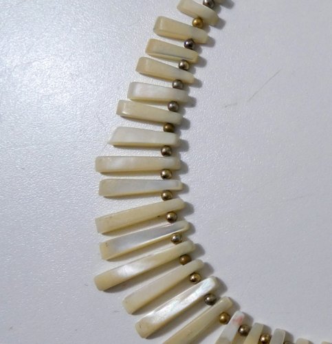 ancien collier ras de cou en nacre et perles