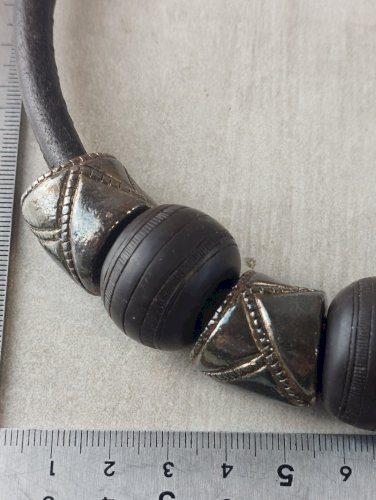 Ancien collier rigide / torque Ubu ^