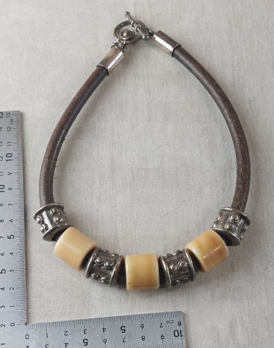 Ancien collier rigide / torque Ubu ^