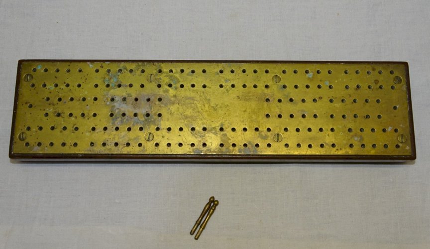 -ANCIEN COMPTEUR DE POINTS PLANCHE DE CRIBBAGE VINTAGE JEU DE CARTES     D