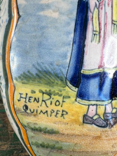 Ancien cornet mural Henriot Quimper – Faïence peinte à la main – XIXe / début XX