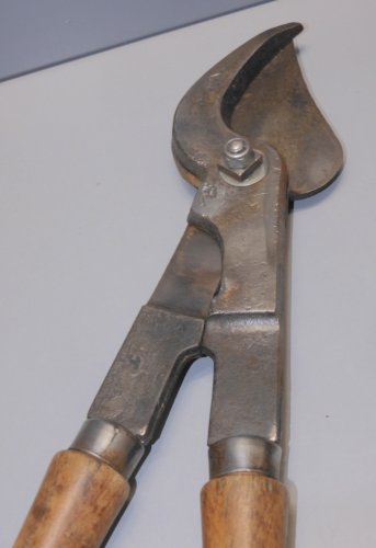 -ANCIEN COUPE BRANCHE Avec Une Marque Gravée & France MANCHE BOIS OUTILS     D